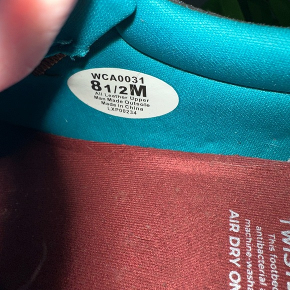 Twisted X Floral Embossed - Picture 4 of 4